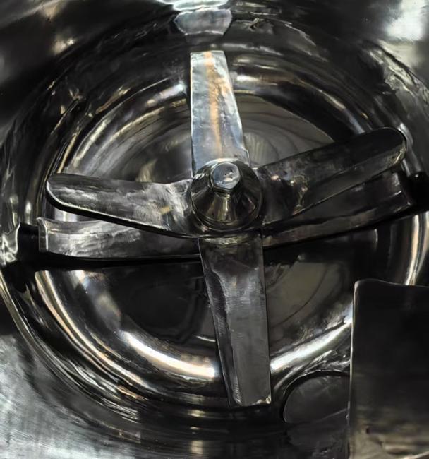 高速混合机内部结构图